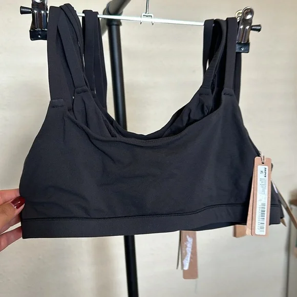 SKIMS Fits Everybody Scoop Neck Bralette New w/ Tags‎ Onyx Size XS - Picture 3 of 4